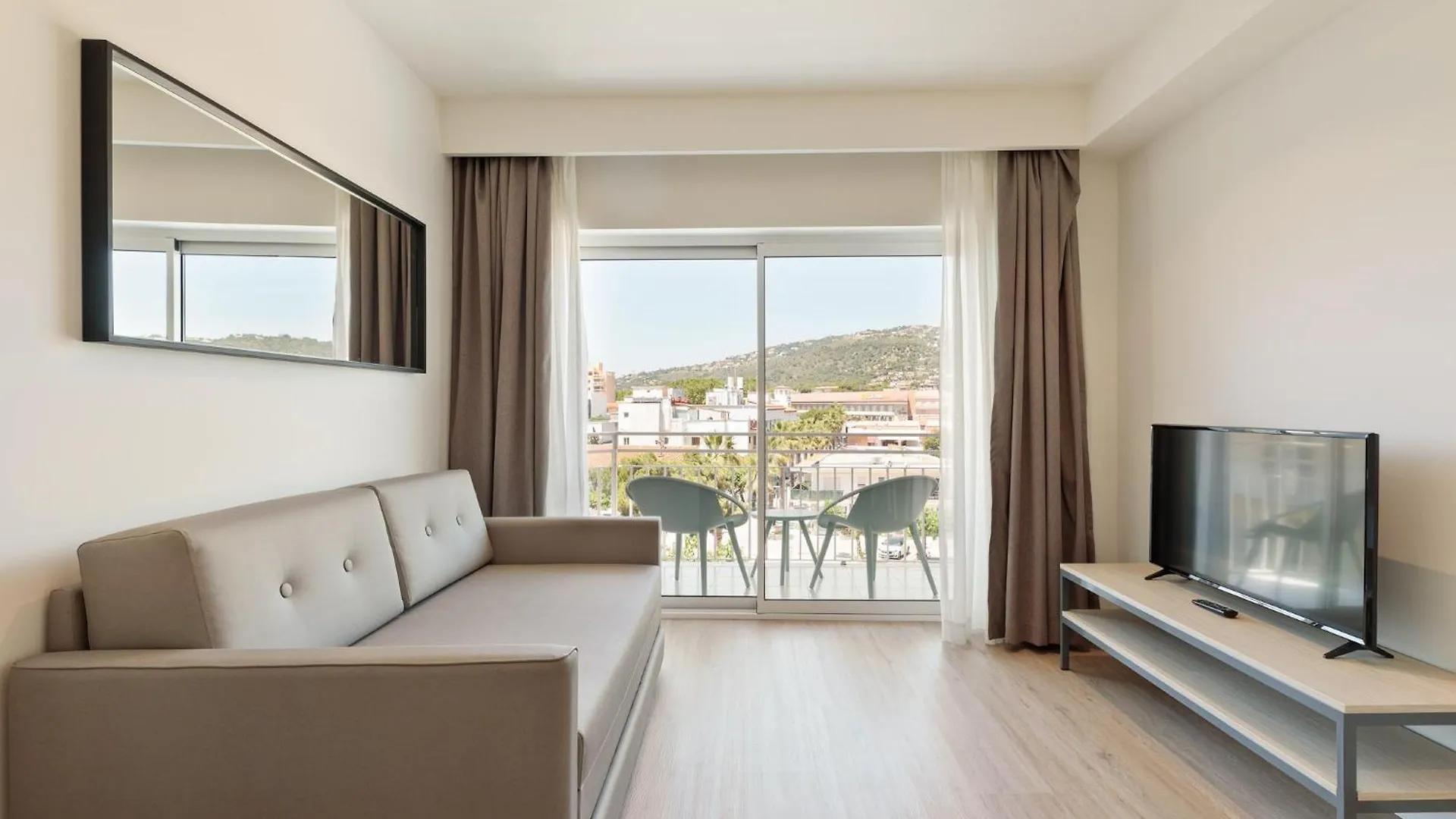 Aparthotel Xic Platja d'Aro