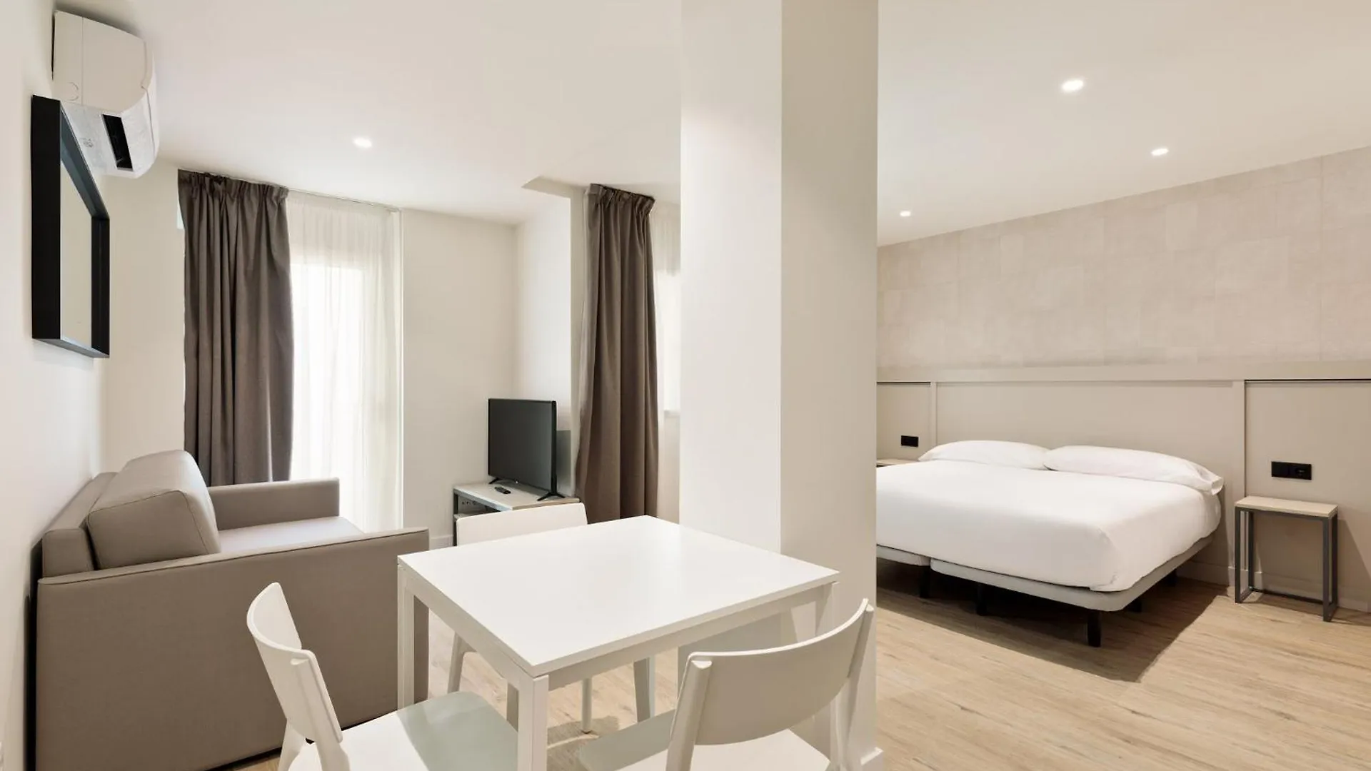 Aparthotel Xic Platja d'Aro